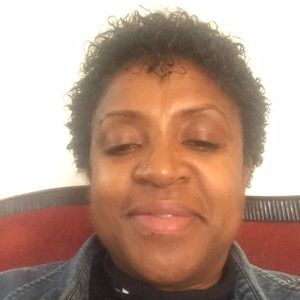 Meet your Posher, Lesley